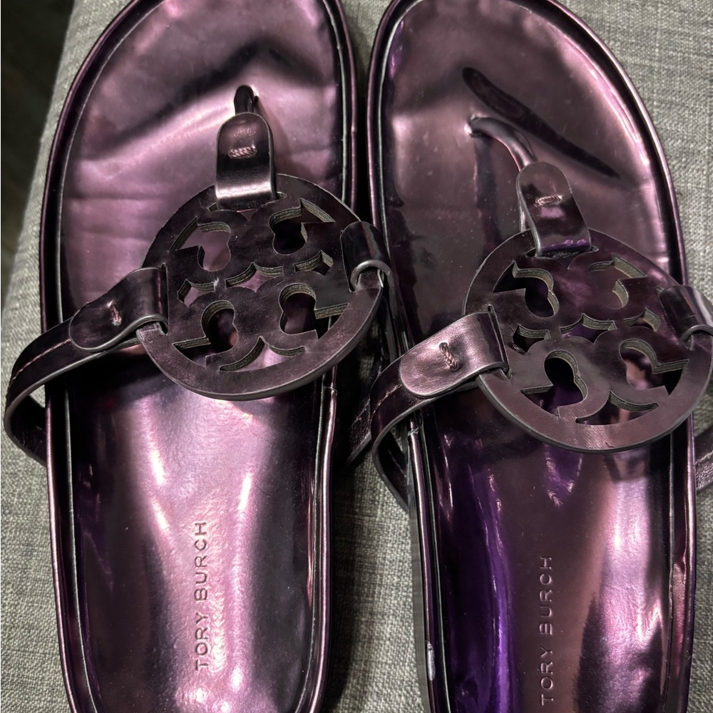 Tory Burch Miller Cloud Metallic Purple size 8